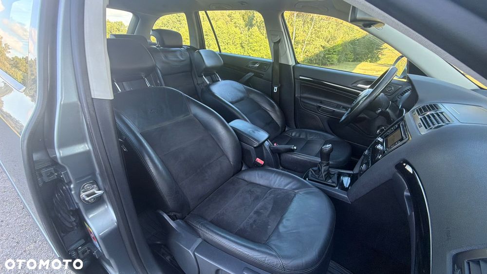 Skoda Octavia 2.0 TDI DPF Laurin & Klement - 17