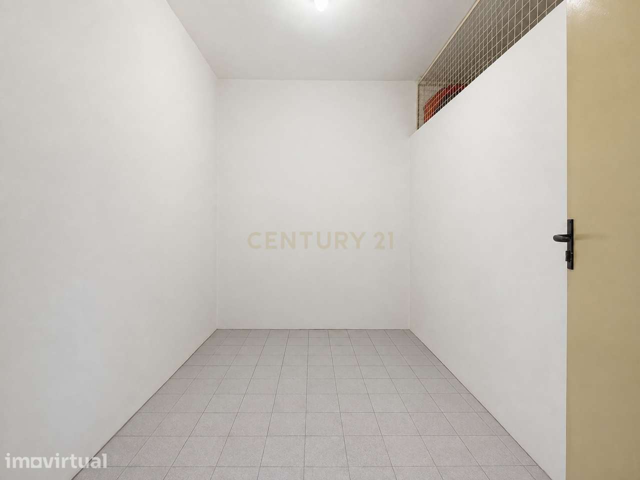 LUGAR DE GARAGEM 13 M² | ARRUMO 5,5 M² | BESSA | PORTO - Grande imagem: 2/8