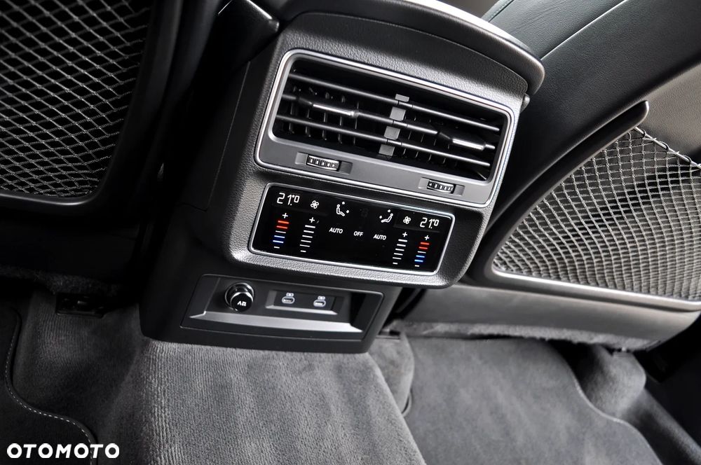 Audi Q7 50 TDI mHEV Quattro Black Edition Tiptr - 34