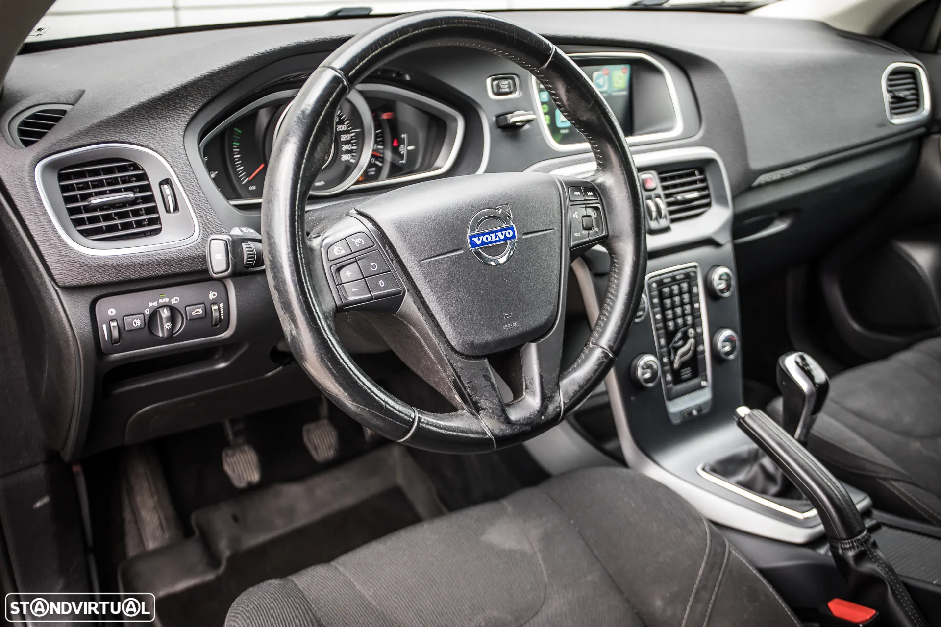 Volvo V40 Cross Country 1.6 D2 Momentum - 11