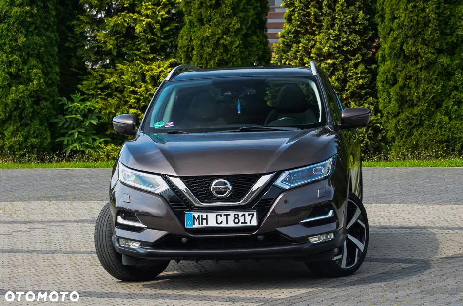 Nissan Qashqai 1.3 DIG-T SHIRO - 2