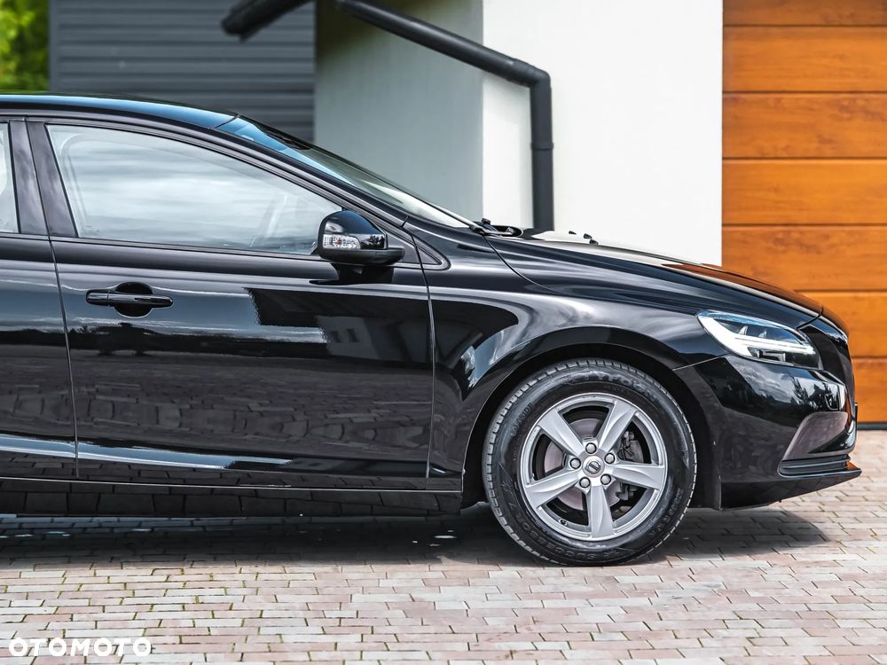 Volvo V40 D2 Momentum - 29