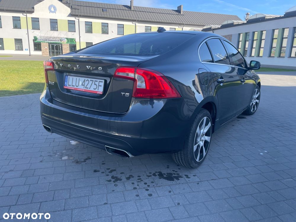 Volvo S60 - 6
