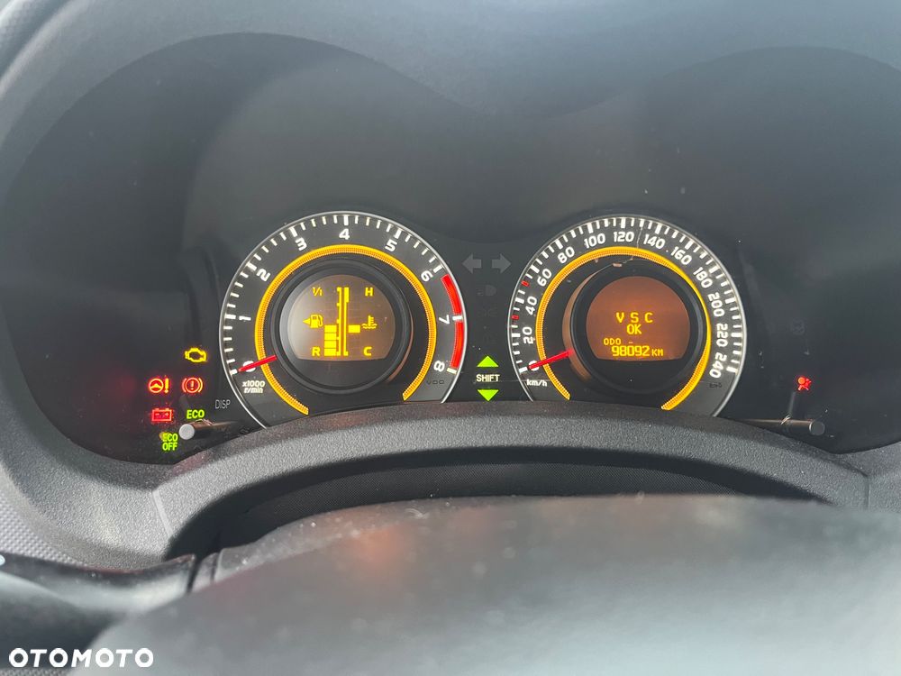 Toyota Auris 1.33 VVT-i - 28