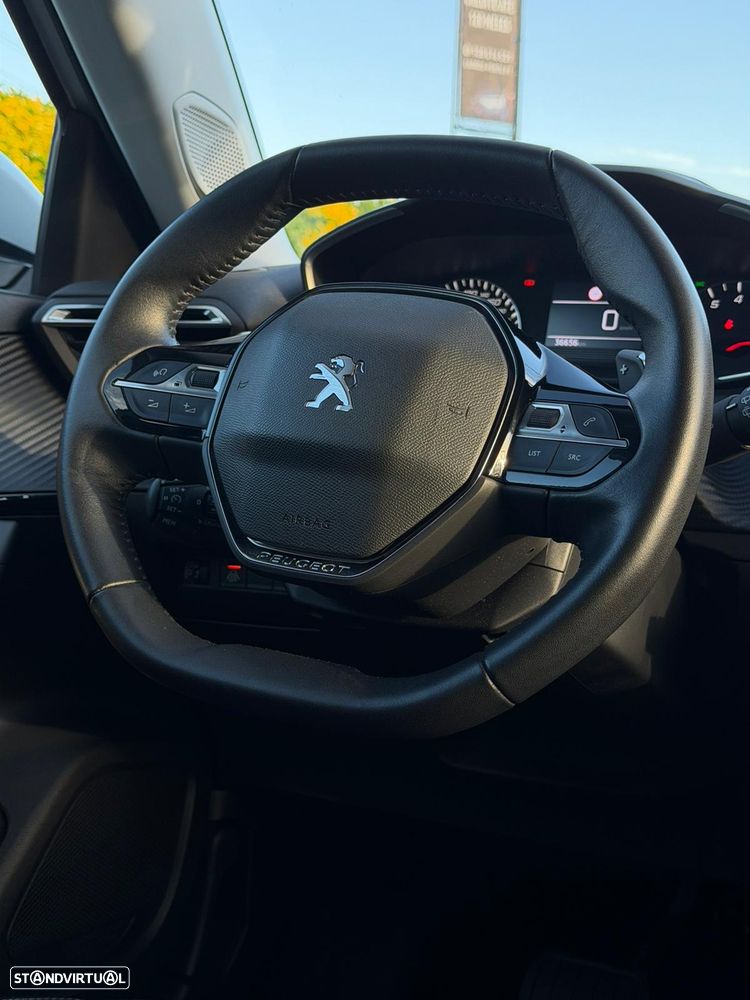 Peugeot 2008 PureTech 110 GPF Stop&Start EAT6 Allure - 12