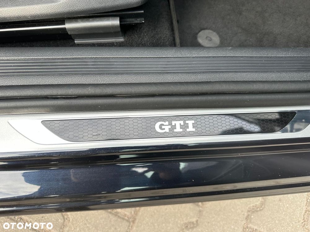 Volkswagen Polo 2.0 TSI OPF DSG GTI - 20