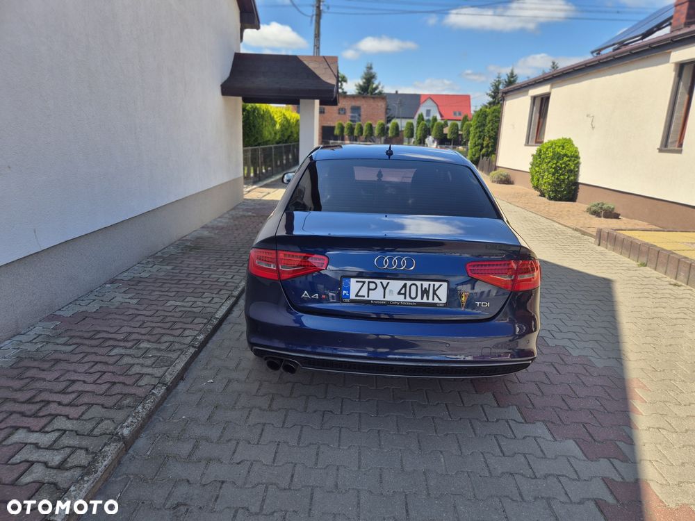 Audi A4 Limousine - 3
