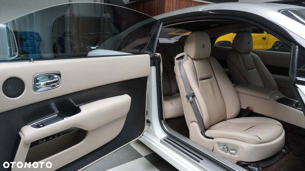 Rolls-Royce Wraith - 8