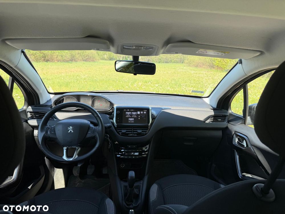 Peugeot 208 1.2 PureTech Active - 8