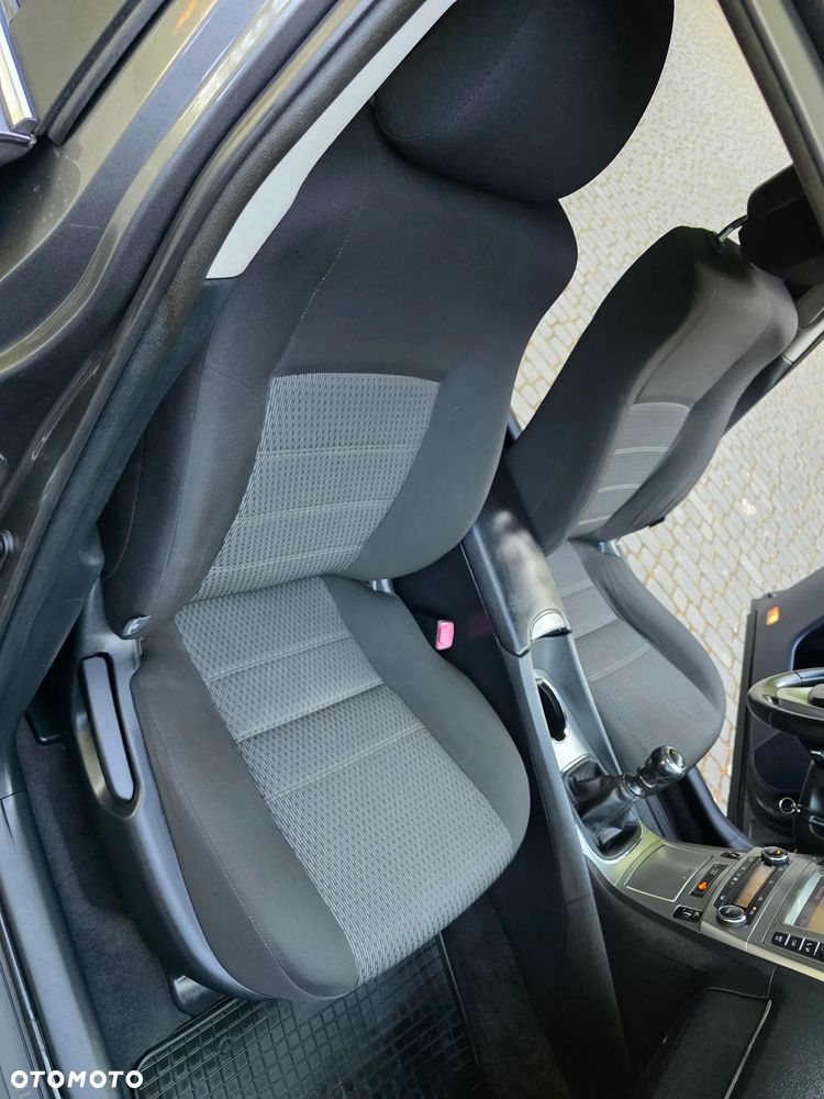 Toyota Avensis 2.0 D-4D Edition - 20