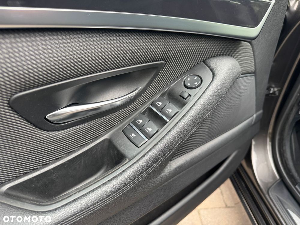 BMW Seria 5 520d - 19