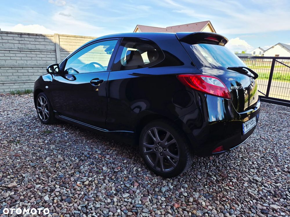 Mazda 2 - 5