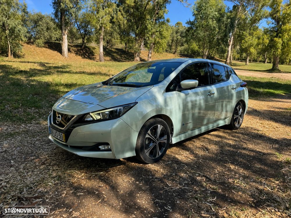 Nissan Leaf N-Connecta Two Tone - 1