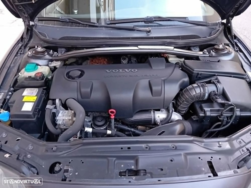 Volvo S60 2.4 D5 - 18