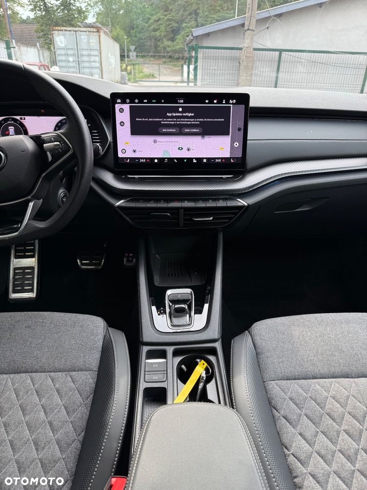 Skoda Octavia 2.0 TDI DSG Sportline - 13