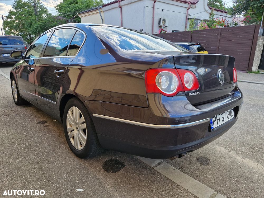 Volkswagen Passat 2.0 TDI Highline - 18