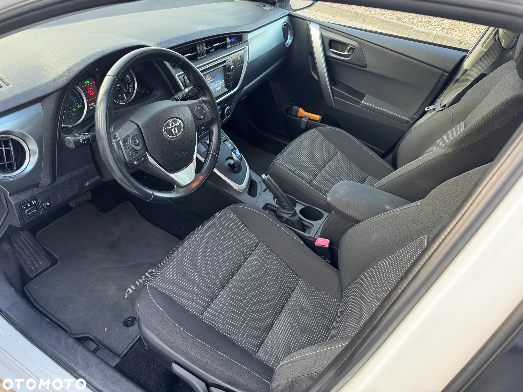 Toyota Auris 1.8 VVT-i Hybrid Automatik Comfort - 13