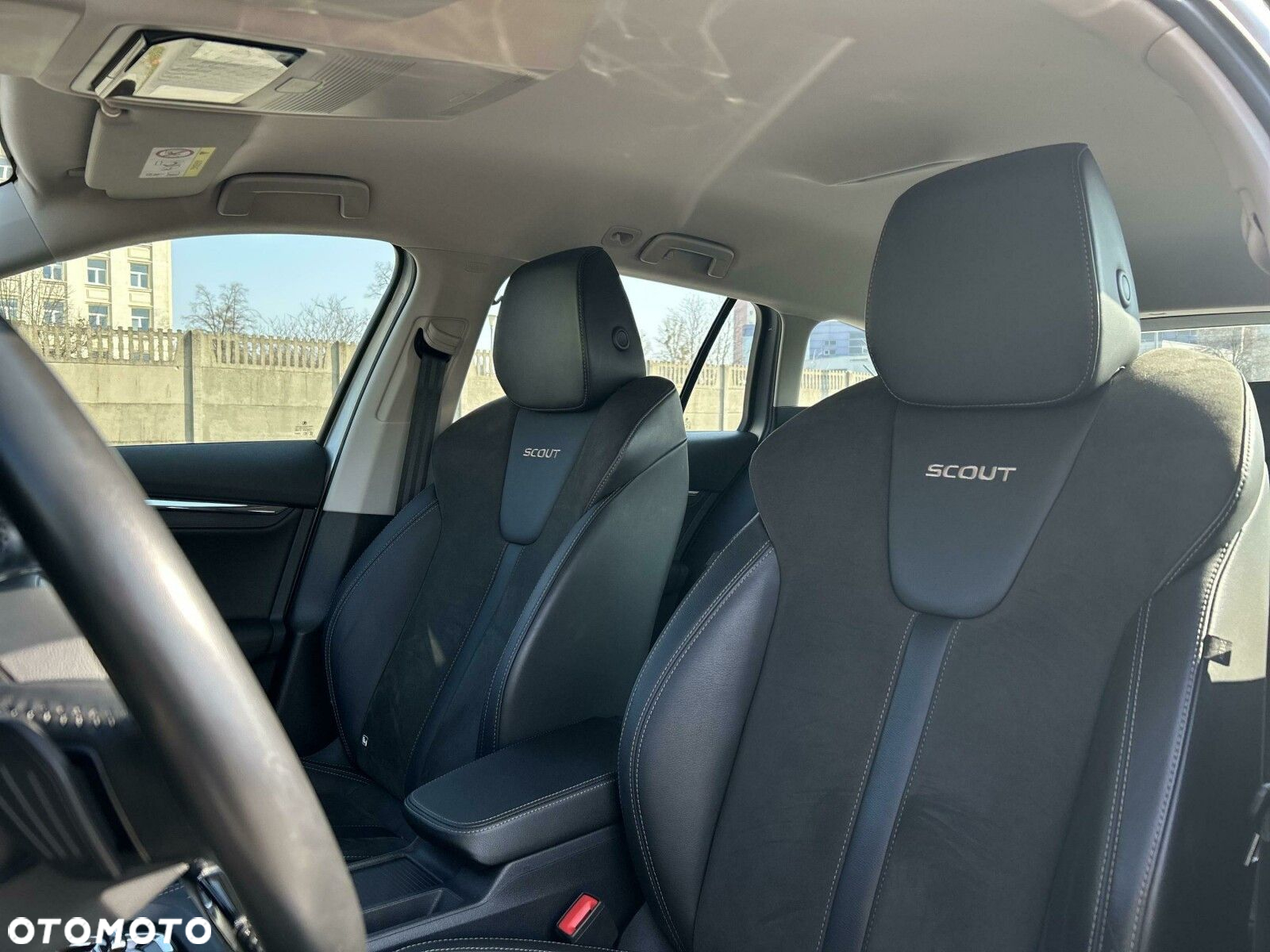 Skoda Octavia 2.0 TDI 4x4 Scout DSG - 10