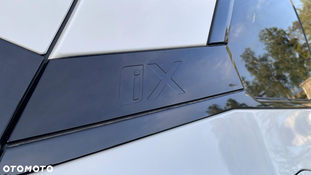 BMW iX xDrive45 - 37
