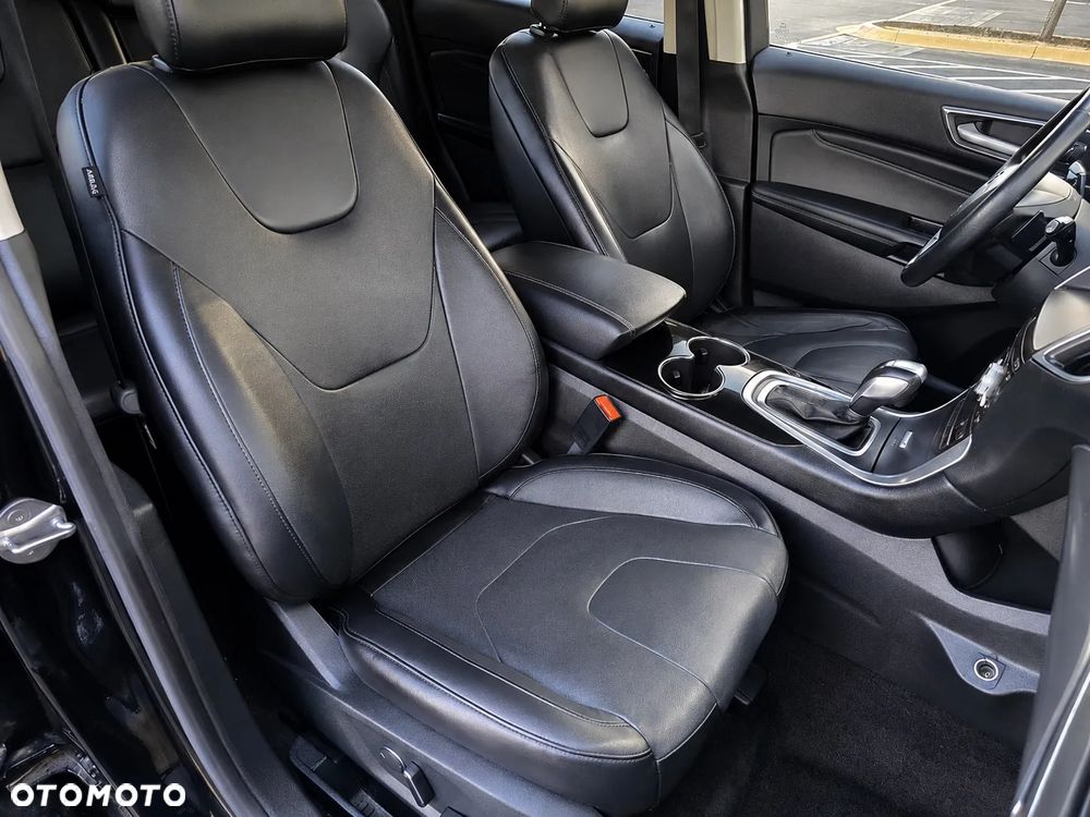 Ford Edge 2.0 EcoBlue Bi-Turbo 4x4 Titanium - 34