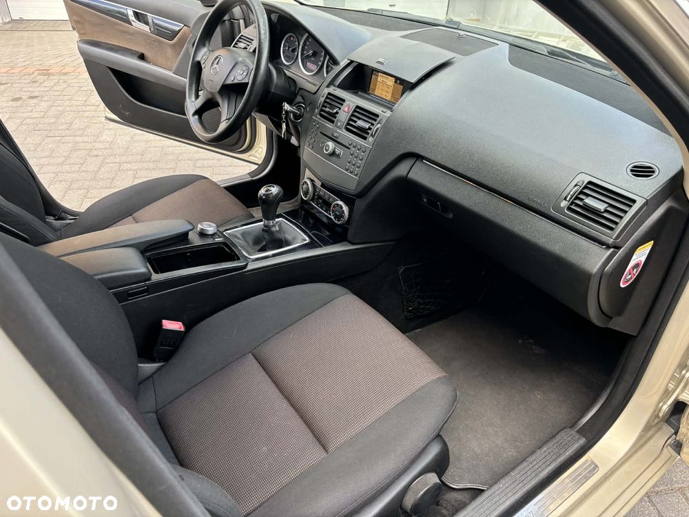 Mercedes-Benz Klasa C 200 CDI Classic - 6