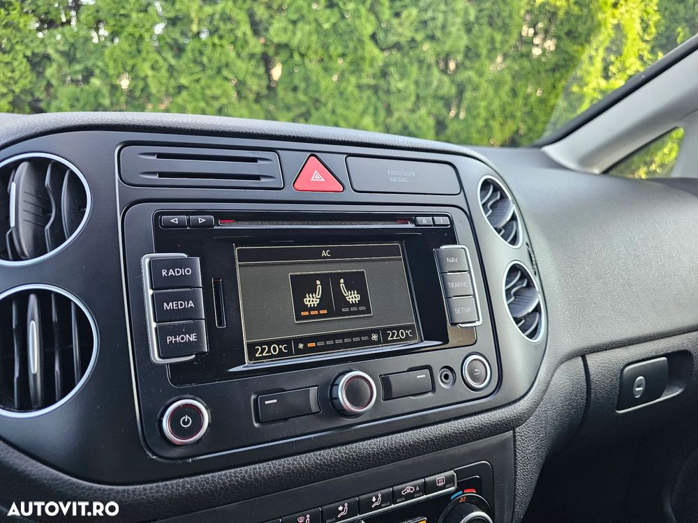 Volkswagen Golf Plus 1.6 TDI DPF DSG Highline - 25