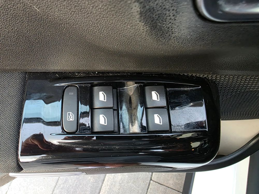 Citroën C3 1.2 PureTech Shine - 17
