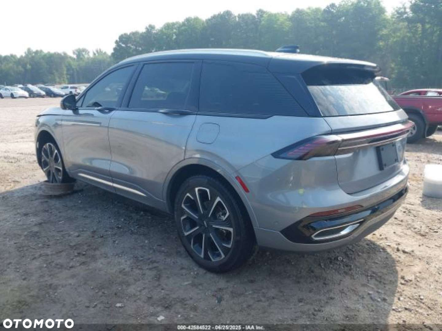 Lincoln Nautilus - 3