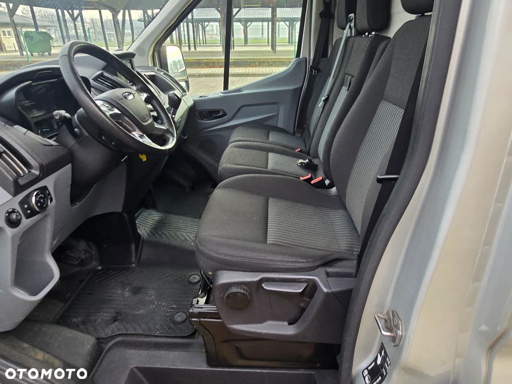 Ford Transit - 9