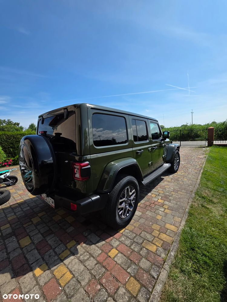 Jeep Wrangler - 8