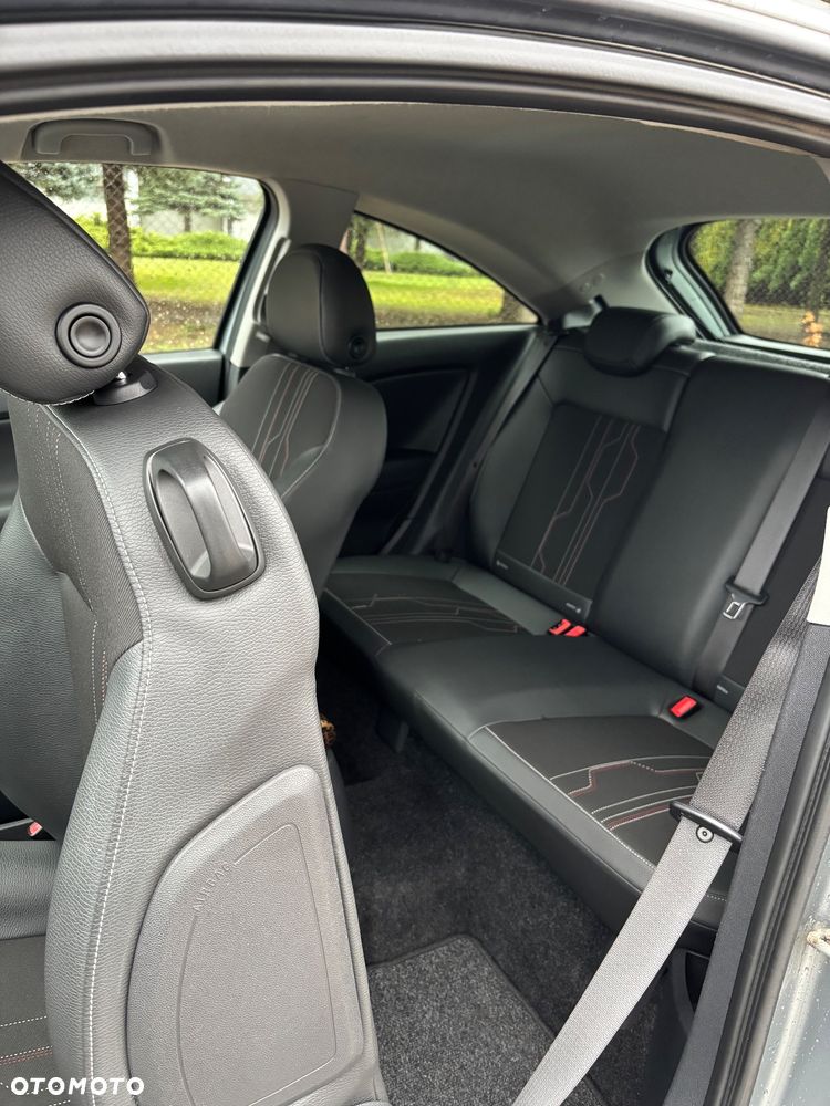 Opel Corsa 1.4 16V Limited Edition - 12