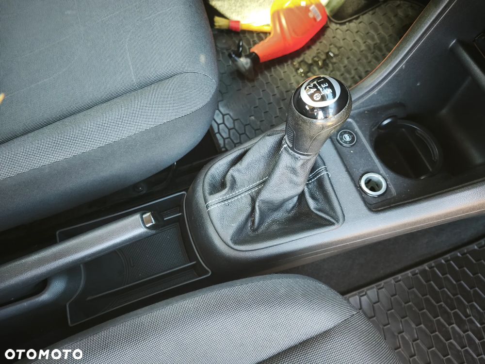 Volkswagen up! 1.0 move - 29