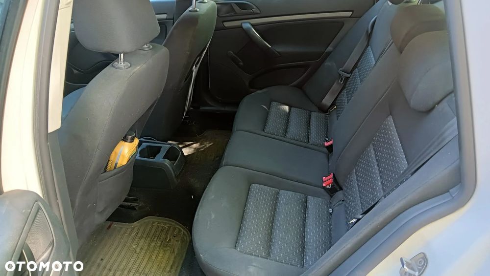 Skoda Octavia 1.6 Combi Classic - 12