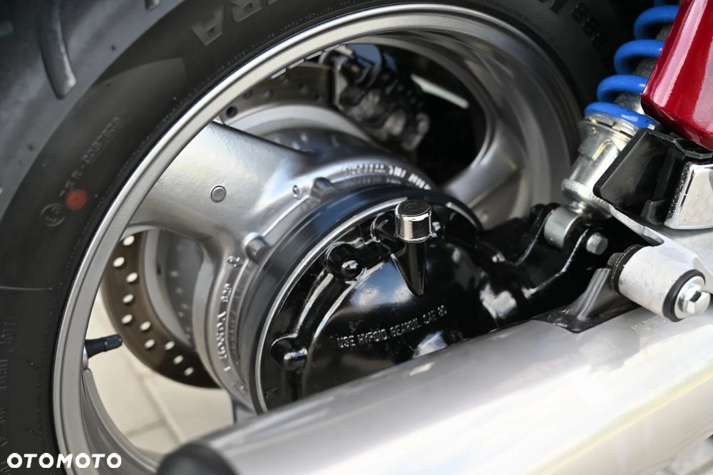 Honda ST - 38