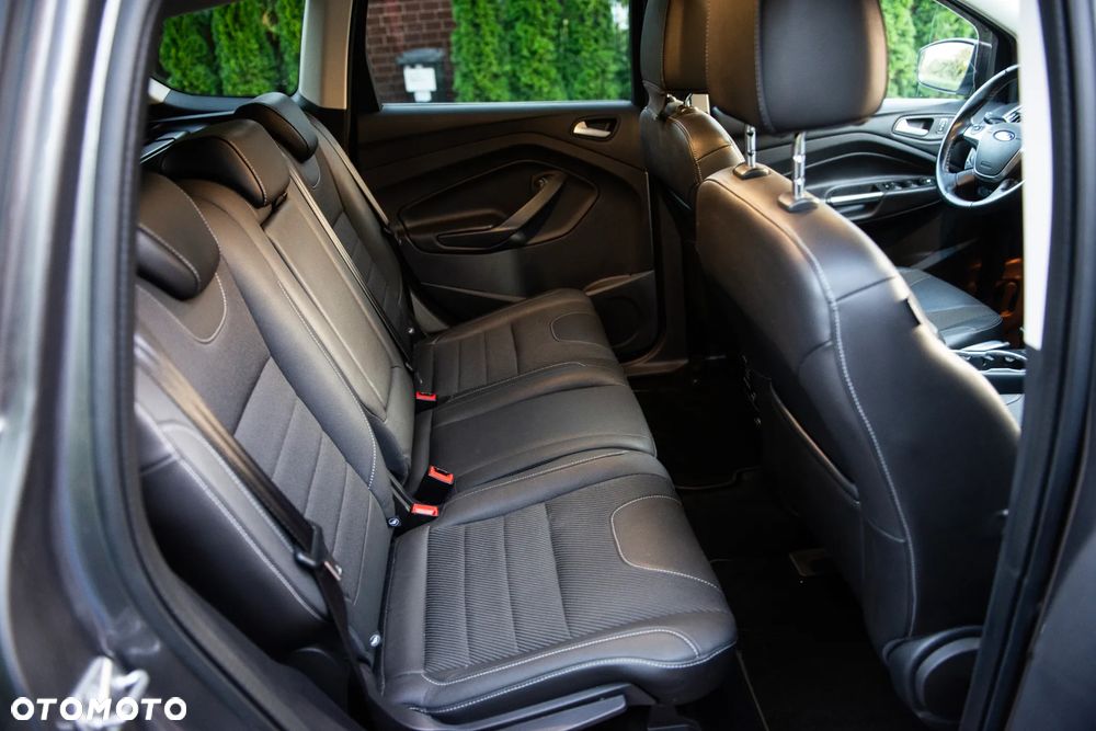 Ford Kuga 2.0 TDCi 4x4 Titanium - 24