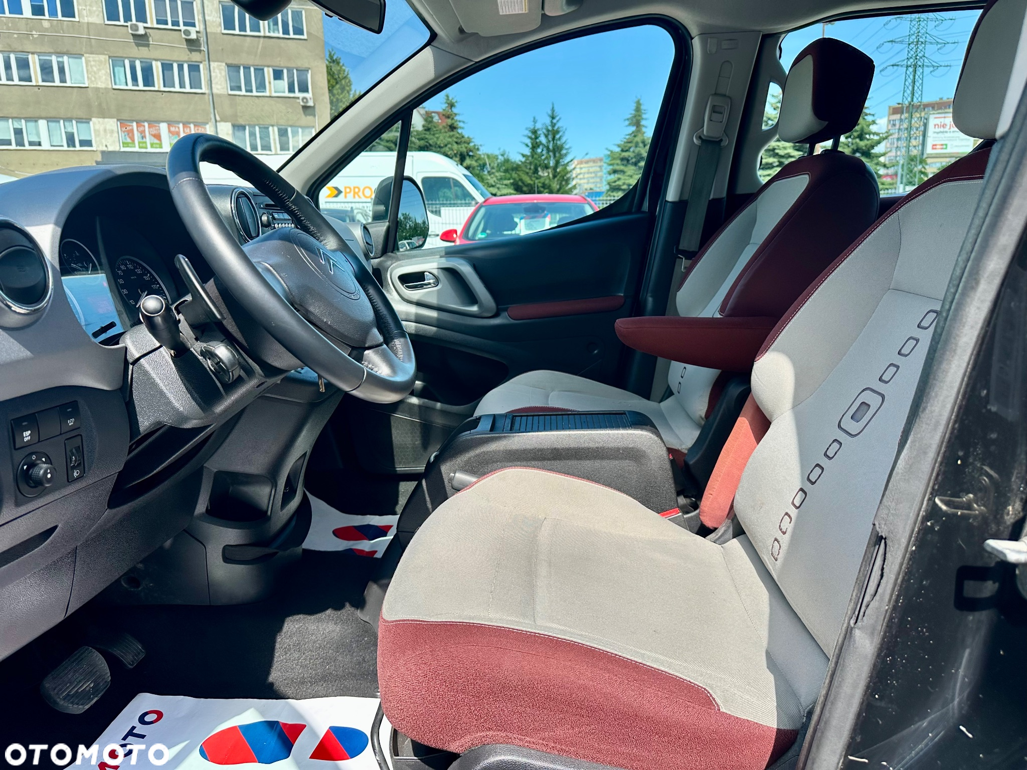 Citroën Berlingo e-HDi 90 FAP EGS6 Multispace - 12