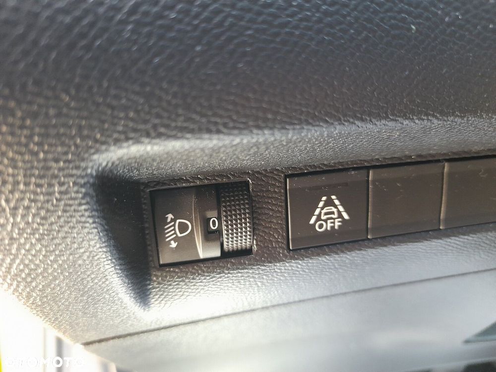 Peugeot 208 1.2 PureTech Active Pack S&S - 11