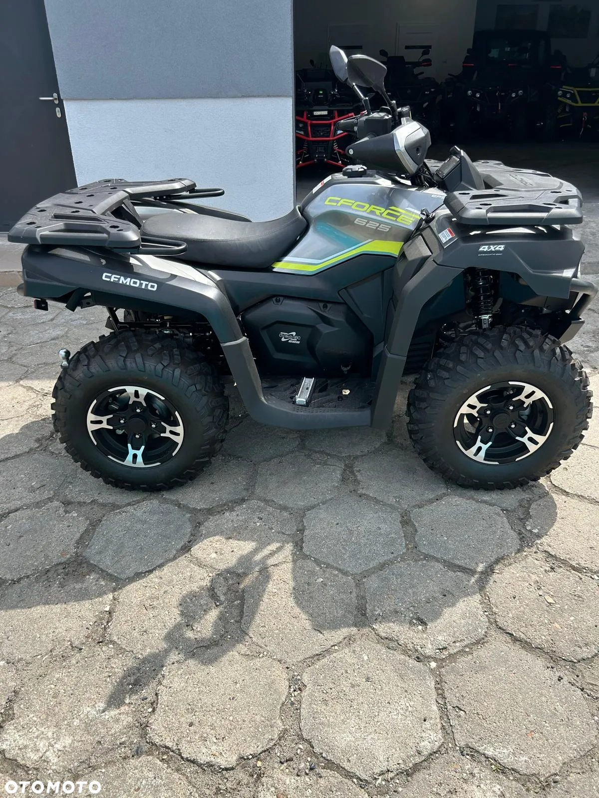 CFMoto CForce