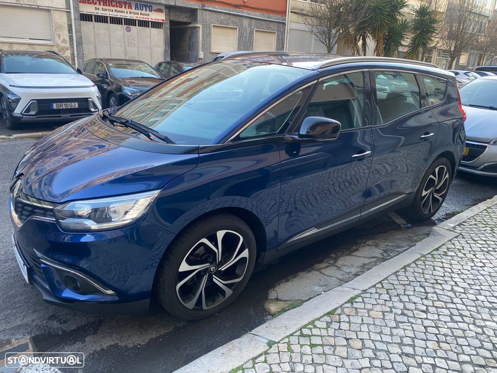 Renault Grand Scénic - 8