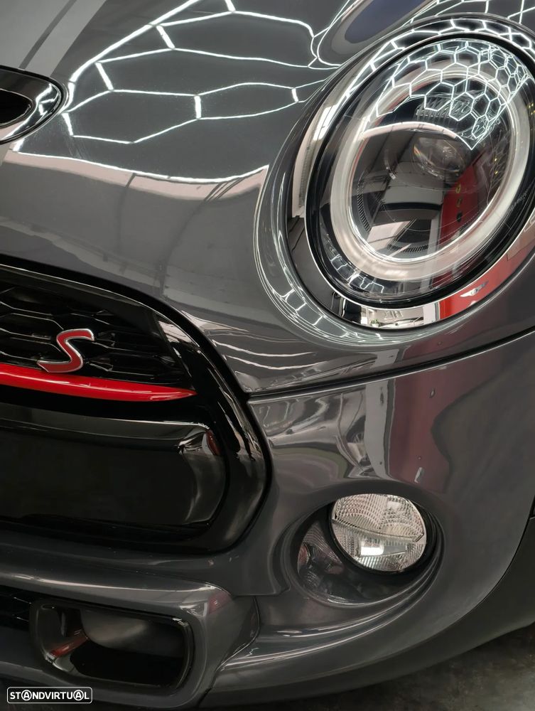 MINI 5 Portas Cooper SD Auto Desportiva - 8
