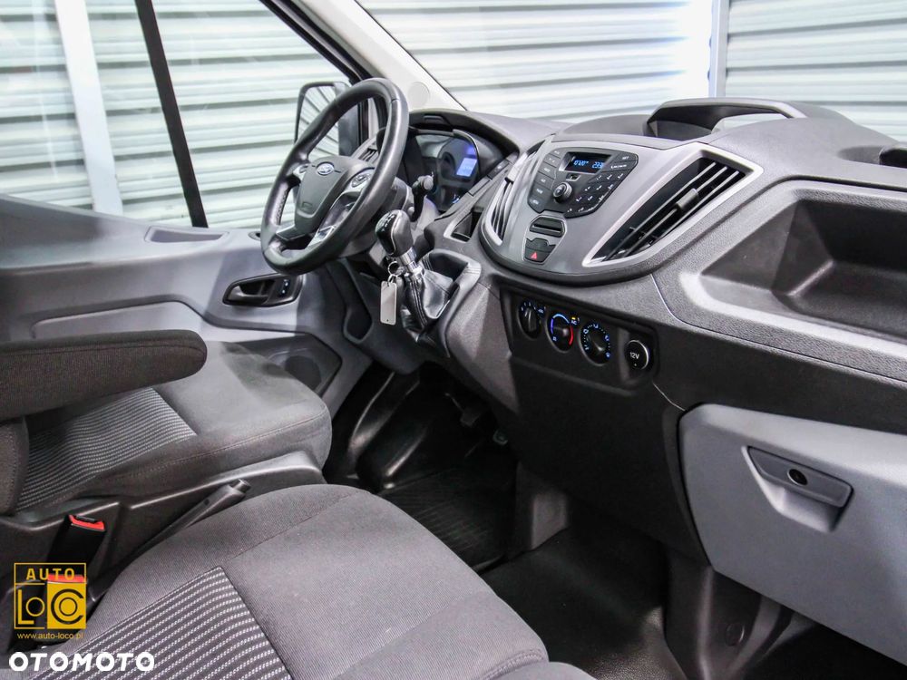 Ford TRANSIT BRYGADÓWKA 7 OSÓB - 17