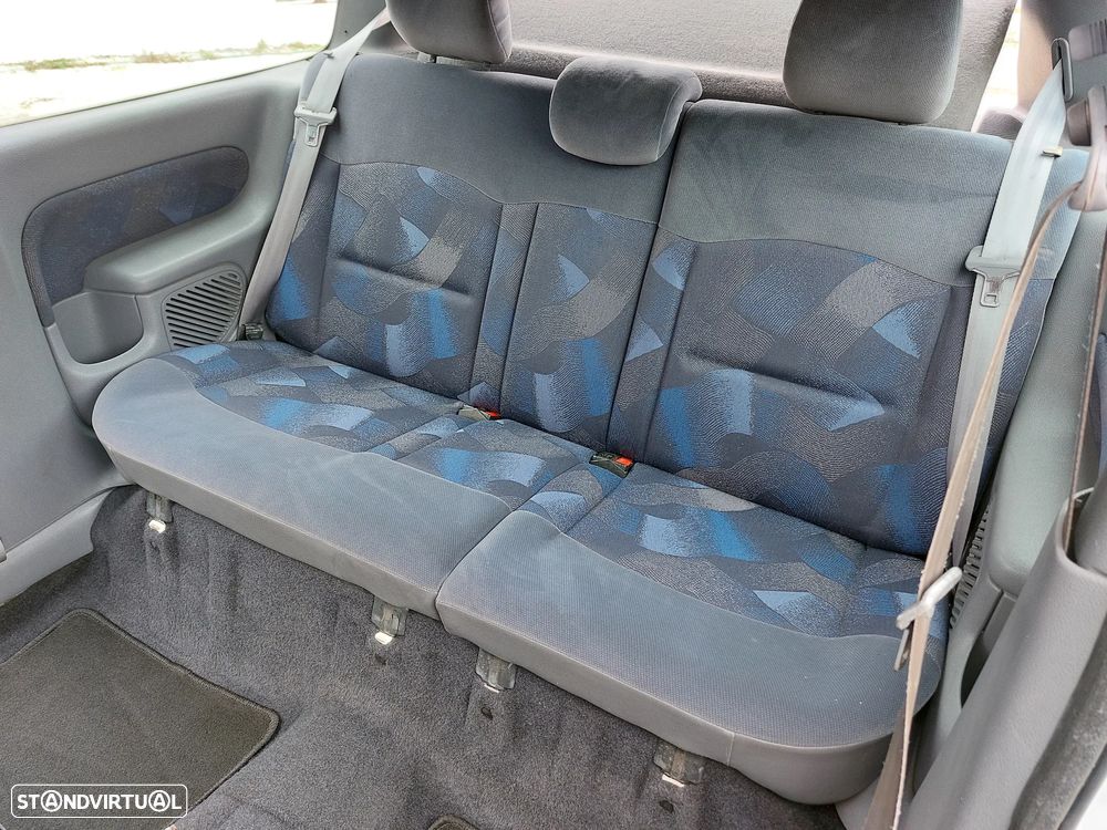 Renault Clio 1.2 RT - 13