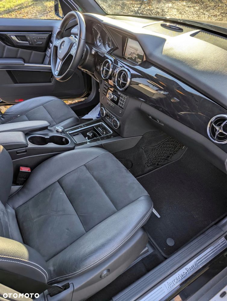 Mercedes-Benz GLK 350 4-Matic - 11