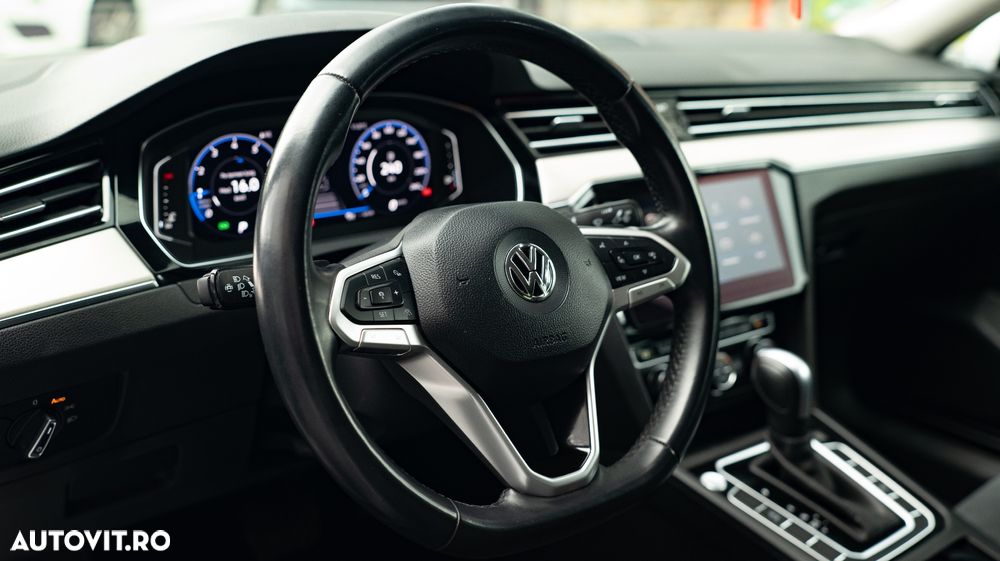 Volkswagen Passat Variant 2.0 TSI OPF DSG Elegance - 11