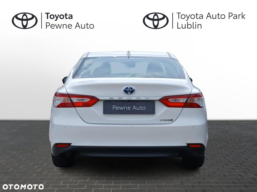 Toyota Camry 2.5 Hybrid Comfort CVT - 4