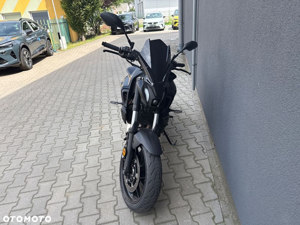Yamaha MT - 2