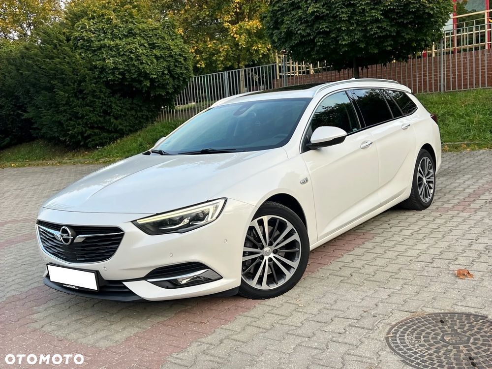 Opel Insignia - 1