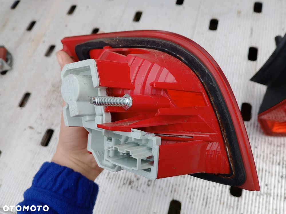 Lampa tył prawa Audi A3 Sportback ładny stan - 7