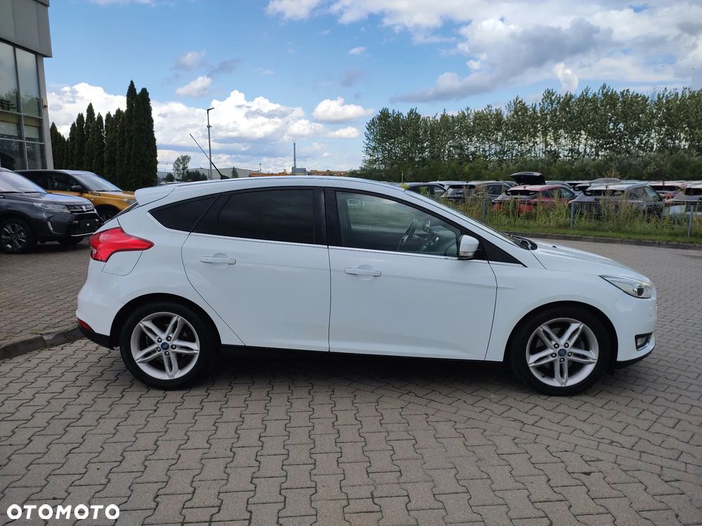 Ford Focus 1.5 EcoBoost Titanium ASS - 5