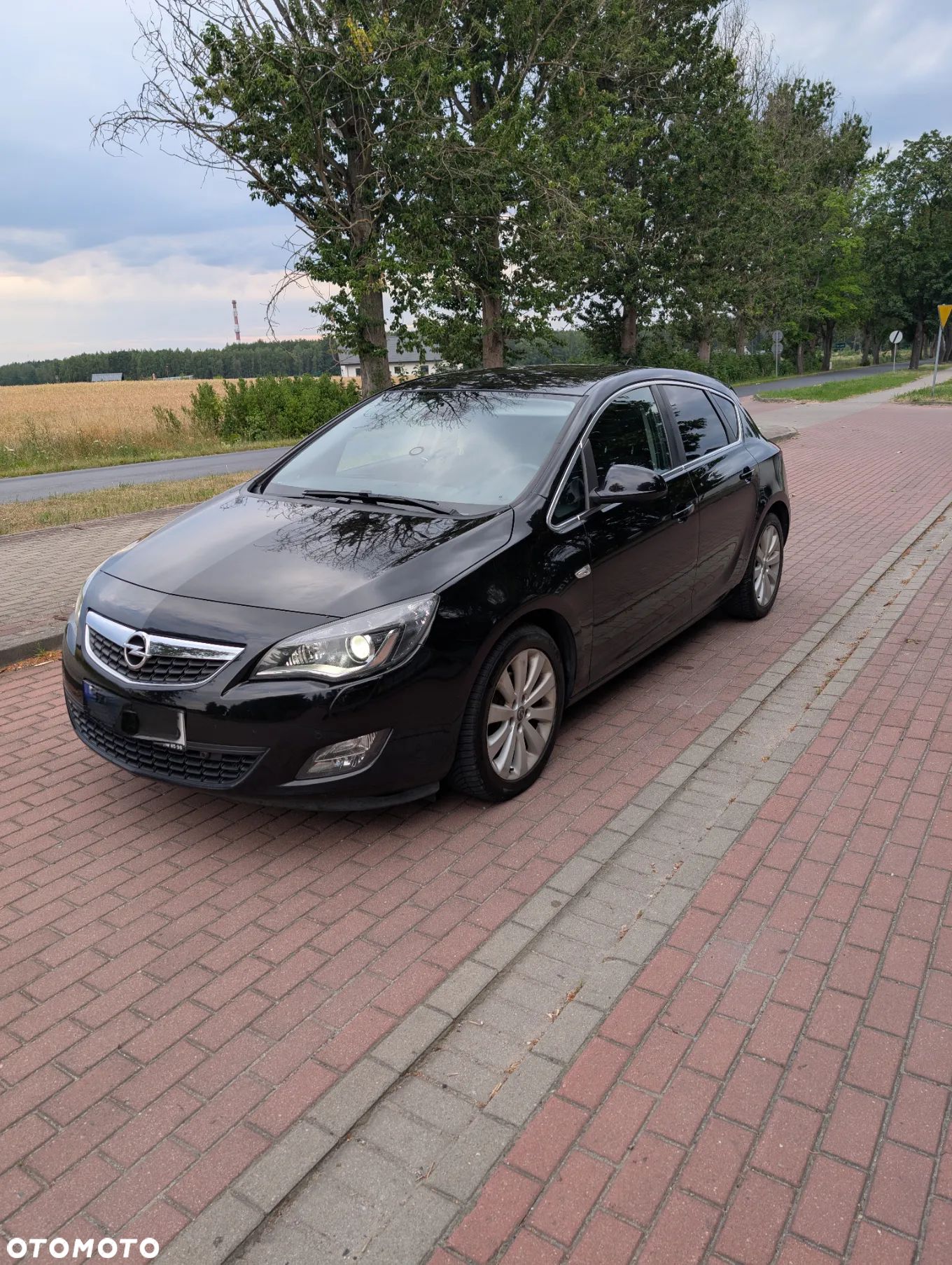Opel Astra 1.6 Automatik Cosmo - 1